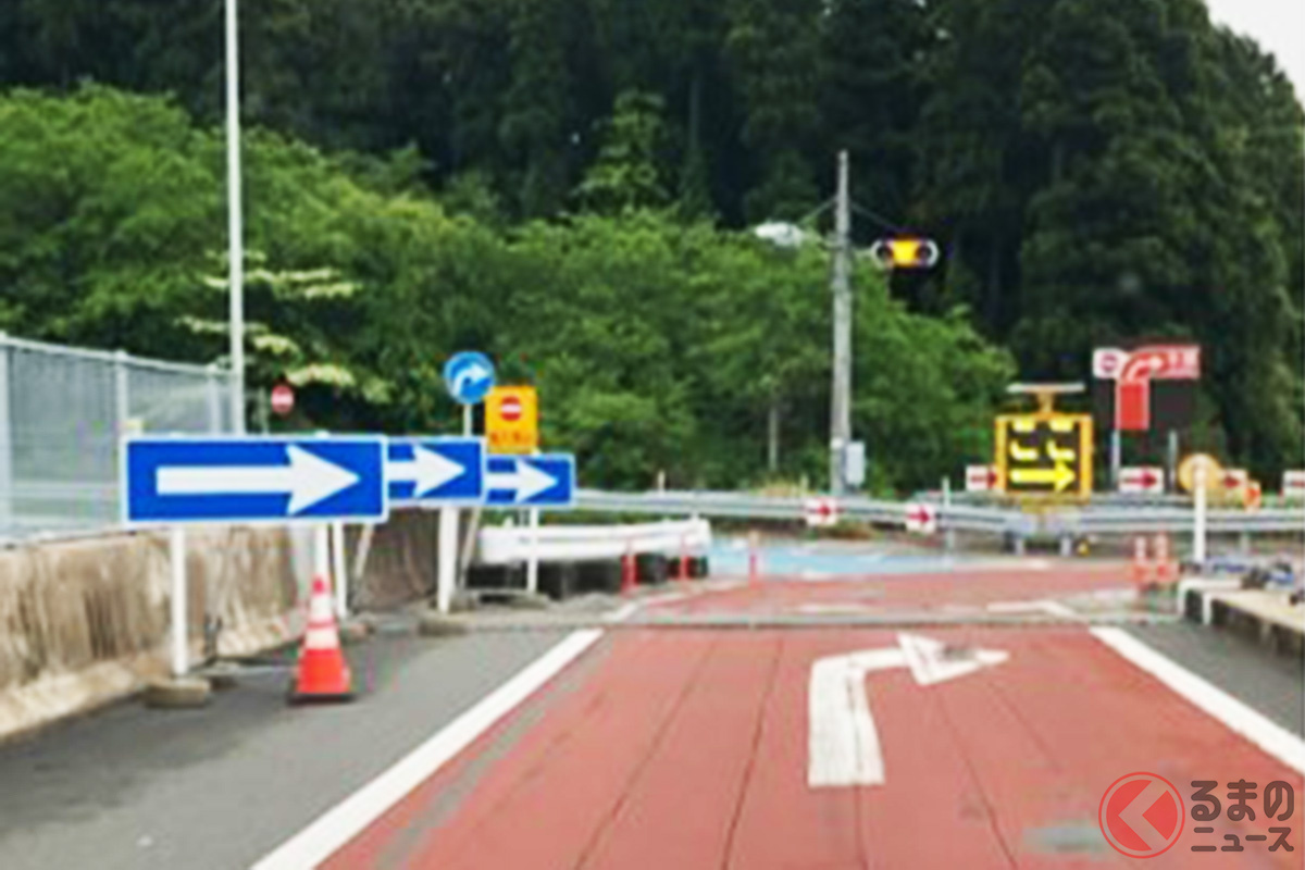話題となった「黒磯板室IC」 矢印板やLED標識等が設置されている(画像提供:NEXCO東日本)