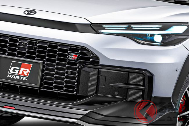 トヨタ新型「カローラ」の