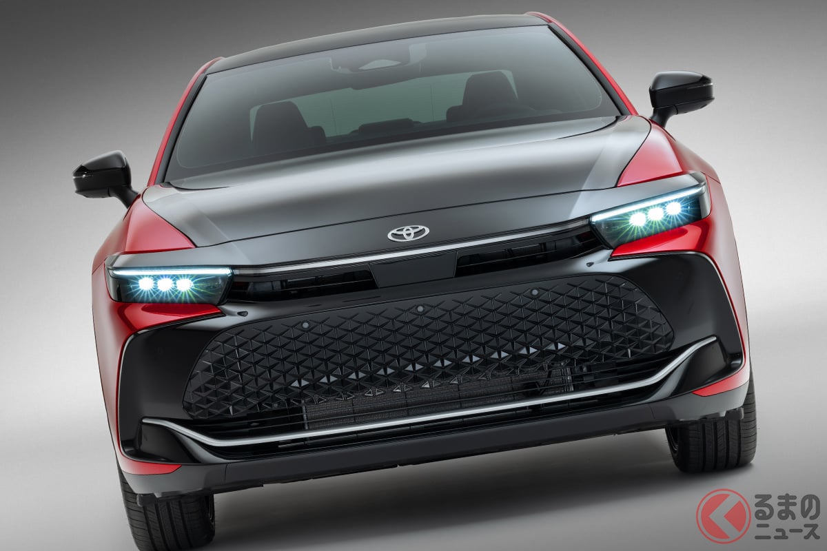 16代目となるトヨタ新型「クラウン」 再び米国市場に戻る! 成功のカギは?(画像は北米仕様)