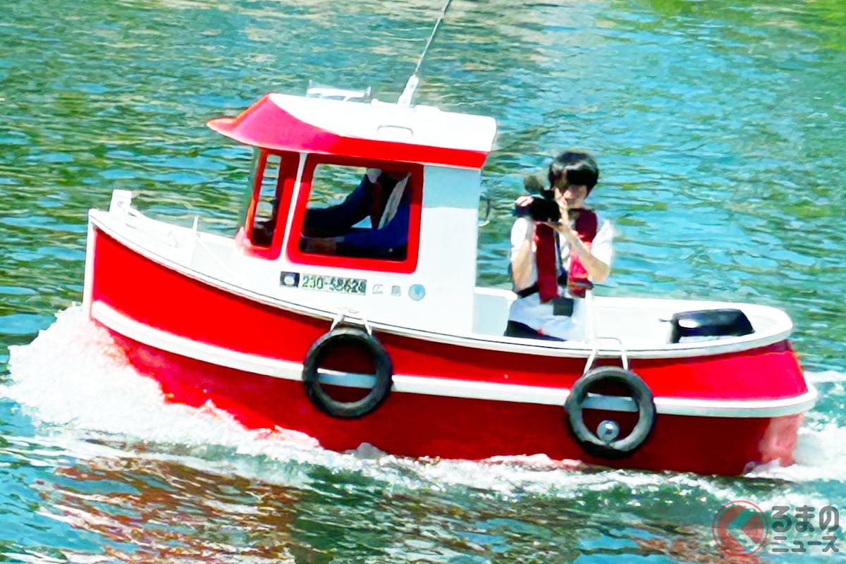 “太陽の力”で進む世界初「ソーラーボート」発表!