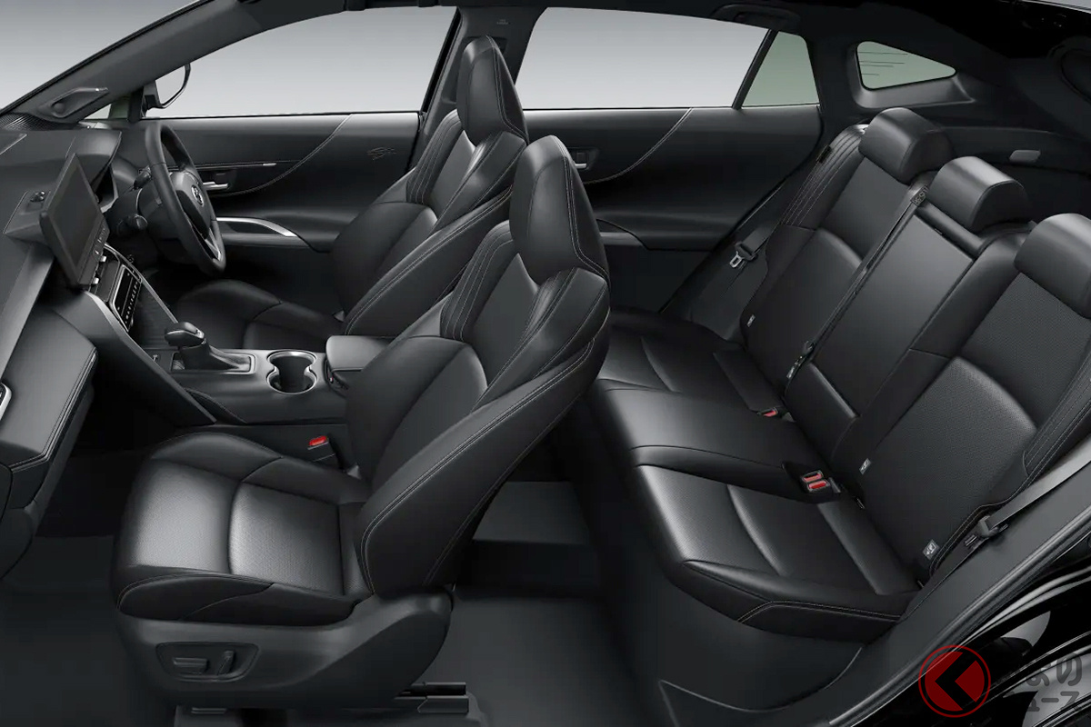 黒すぎる「ハリアー」!