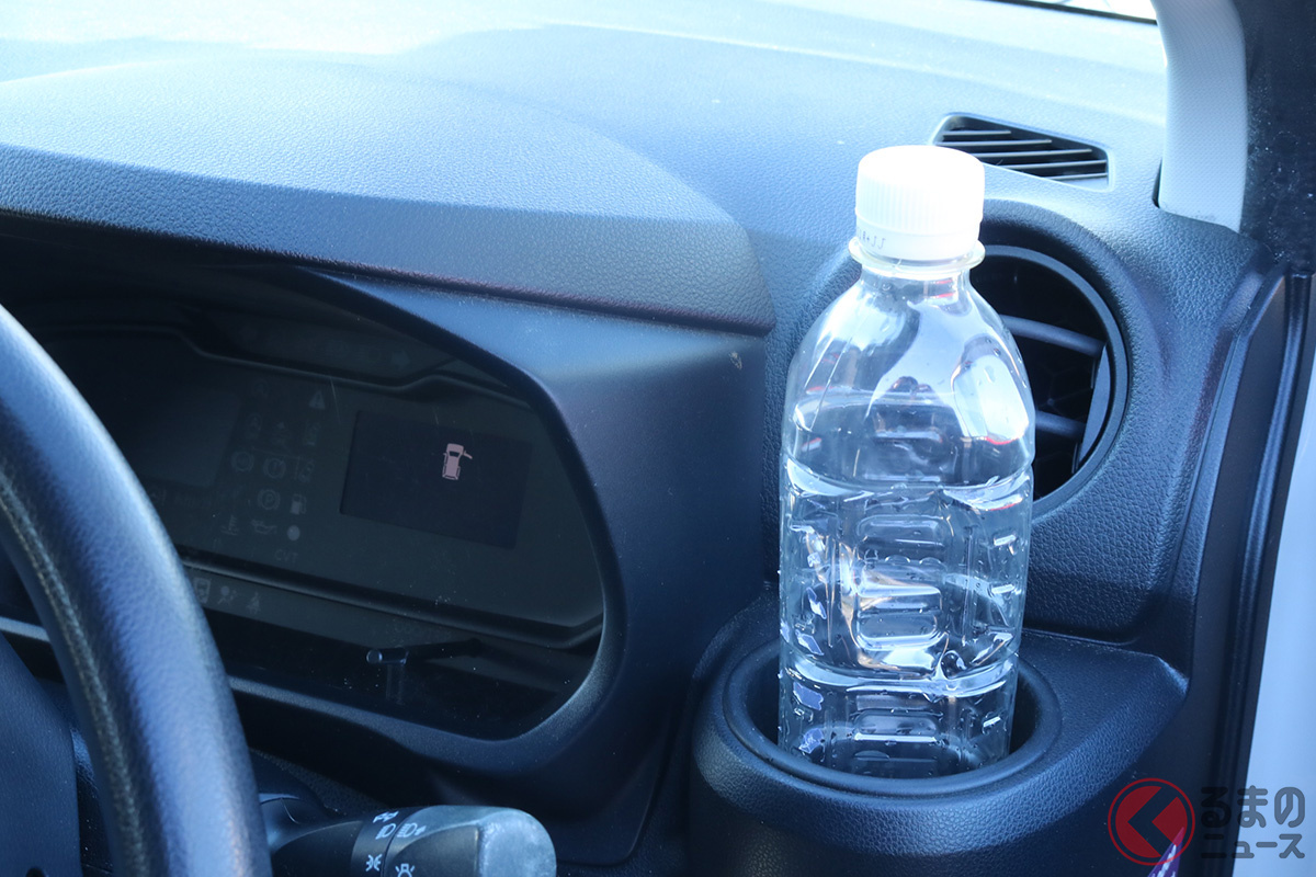 飲みかけの飲み物も雑菌が繁殖して数時間経ったものは飲まないほうがいいとされている