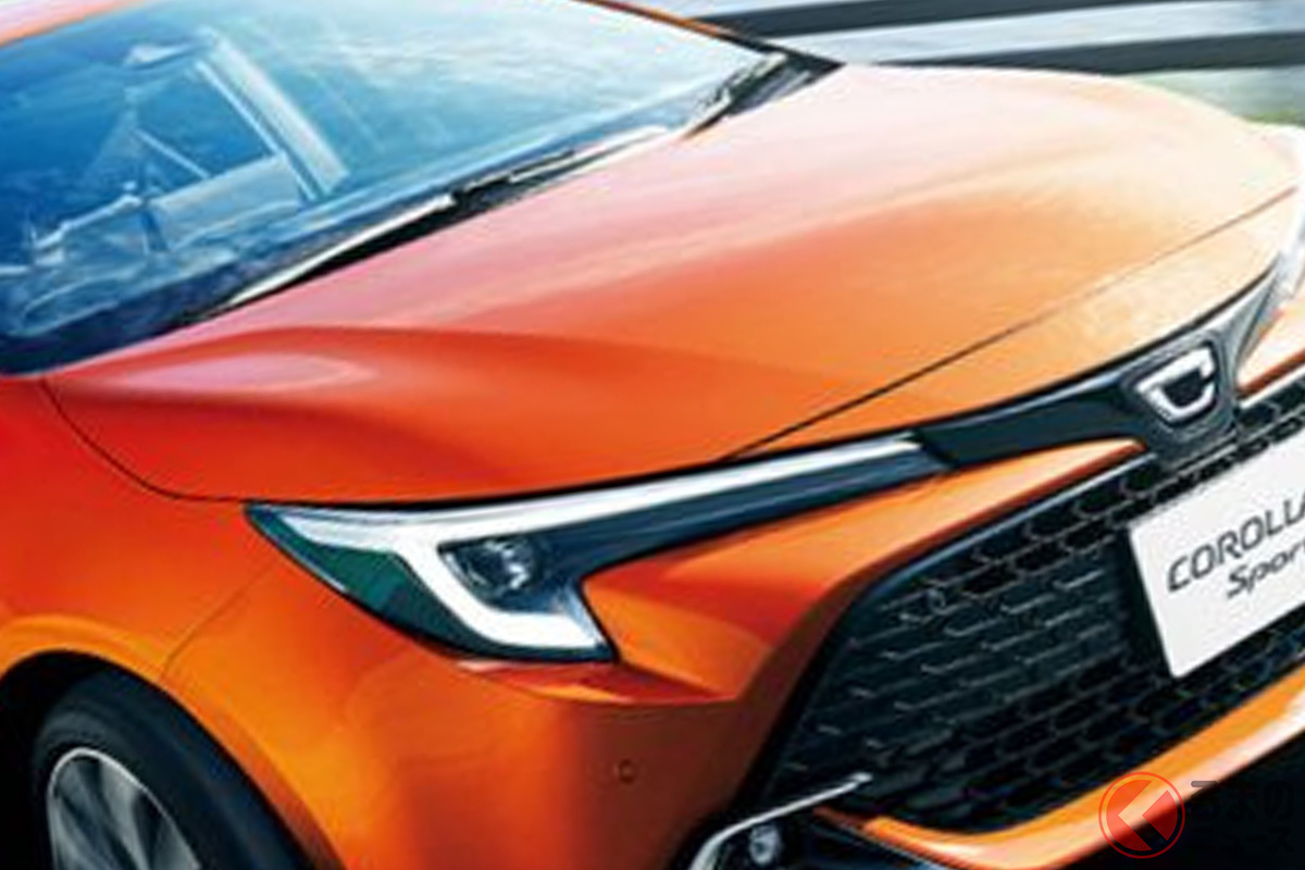 一部改良された「カローラスポーツ」