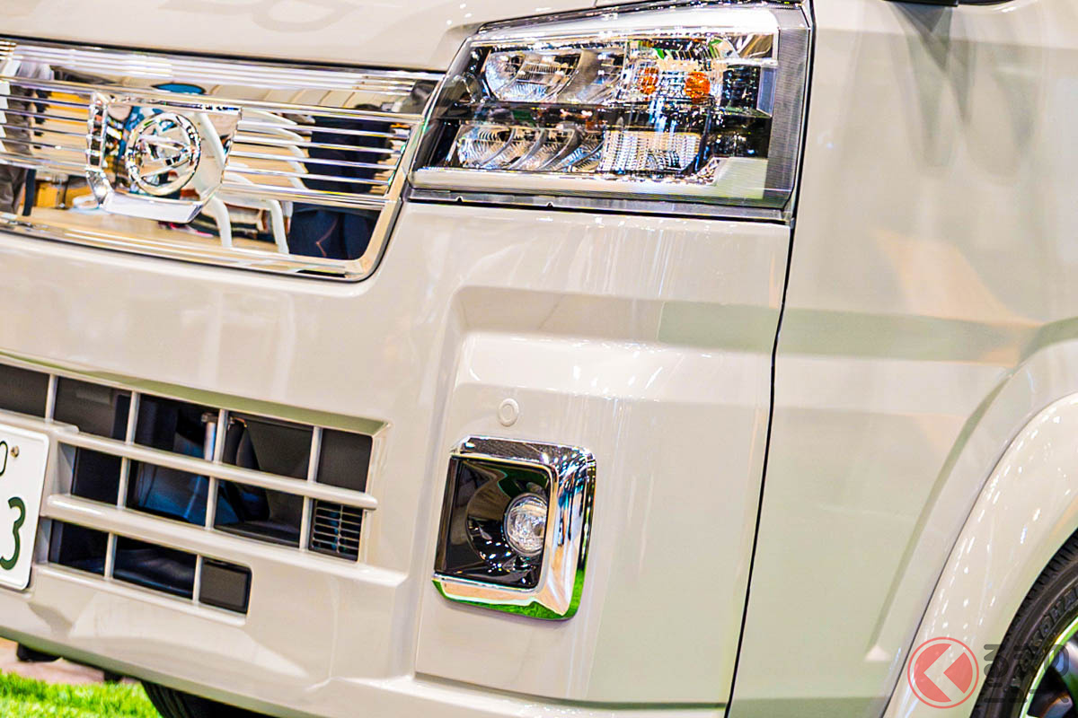 軽トラだけど「4人就寝可能」な超広びろ仕様!