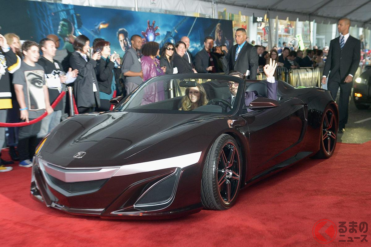 2012年4月11日、スーザン・ダウニーと俳優ロバート・ダウニー・Jr.がカリフォルニア州ハリウッドのエル・キャピタン・シアターで開催されたマーベル・スタジオ製作映画『アベンジャーズ』のプレミア上映会に出席したときの様子(写真:チャーリー・ギャレイ/WireImage)