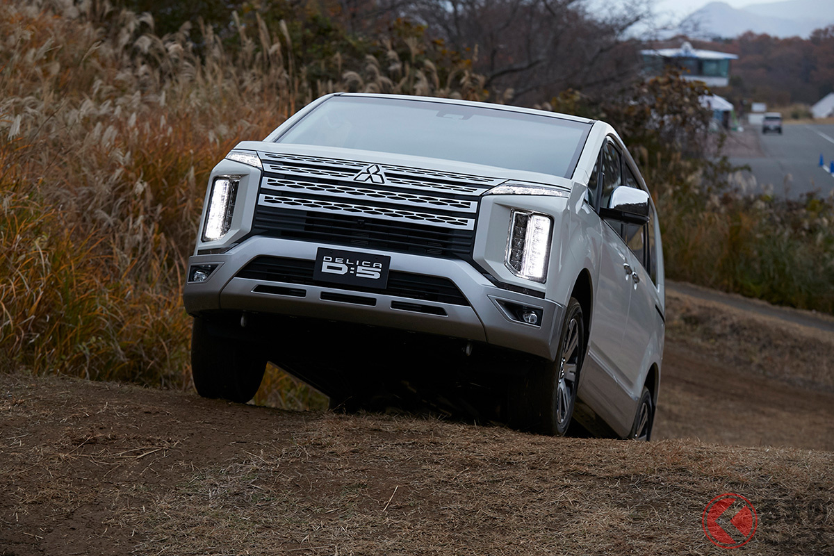 国産ミニバンでは圧倒的な悪路走破を誇るデリカD:5