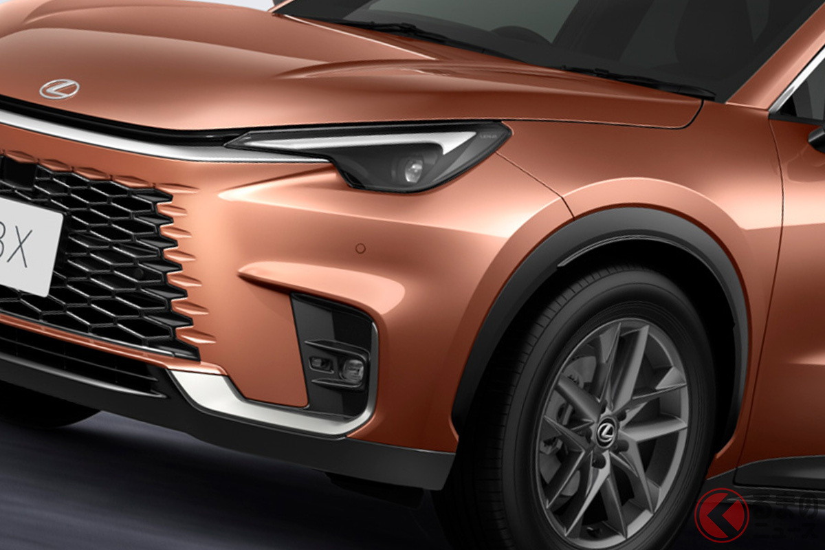 レクサス「LBX"Elegant"」