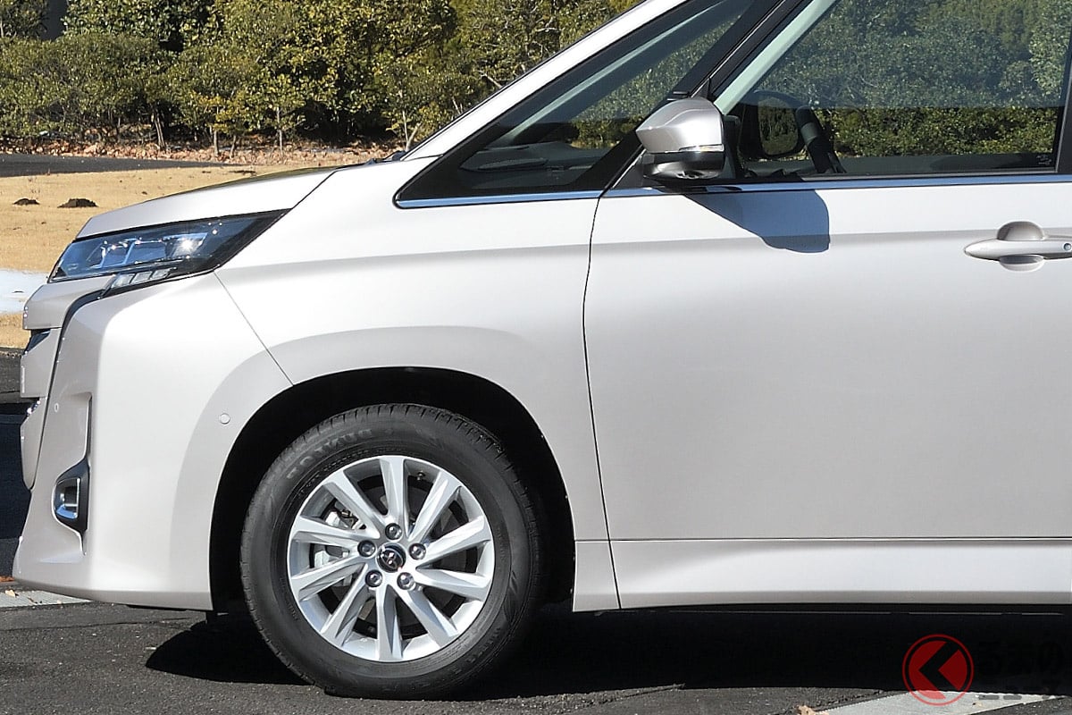 1リッターで「23km以上」走れる「中型ミニバン」がスゴい!