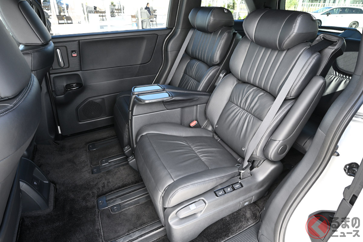 豪華なリアシートを備えたホンダ「オデッセイ」