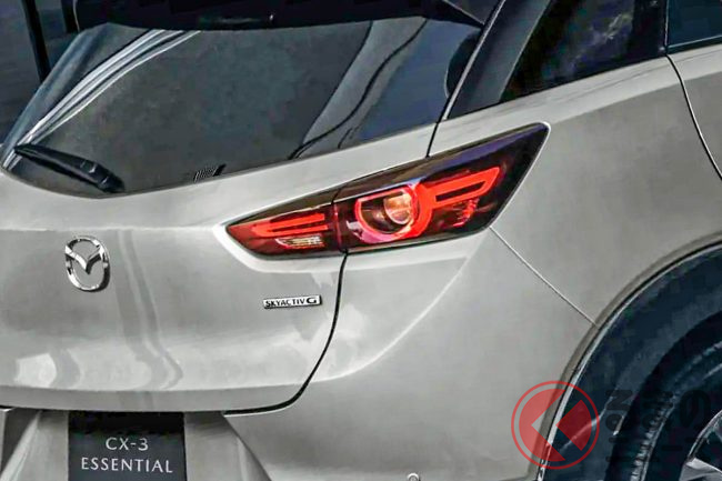 マツダ「新CX-3」 約315万円の「エッセンシャル」！ 2.0リッター