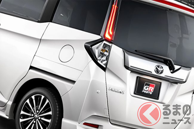 トヨタルーミーGRエアロパーツ3点セット　シルバー トヨタ 新型「ルーミー」にGRパーツが登場！ さらにスポーティで