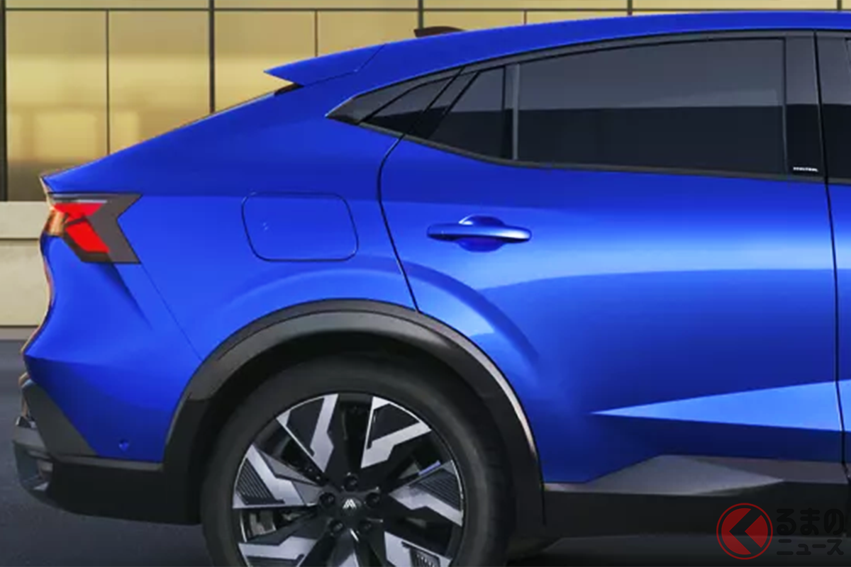 流麗なクーペボディに特徴的なLEDライト類がカッコイイ!