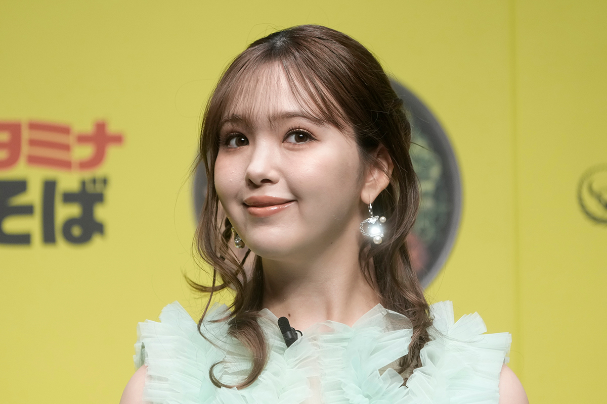 藤田ニコルさんの愛車に寄せられた声とは［写真は吉野家の新商品・新ＣＭ発表会に登壇した藤田ニコルさん／Photo：時事通信フォト］