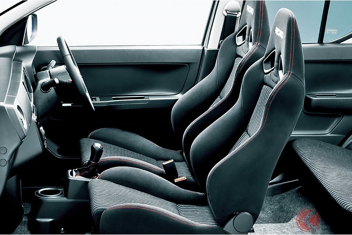 スズキ「アルトワークス」復活に期待大!(画像は先代「アルトワークス」のインテリア)