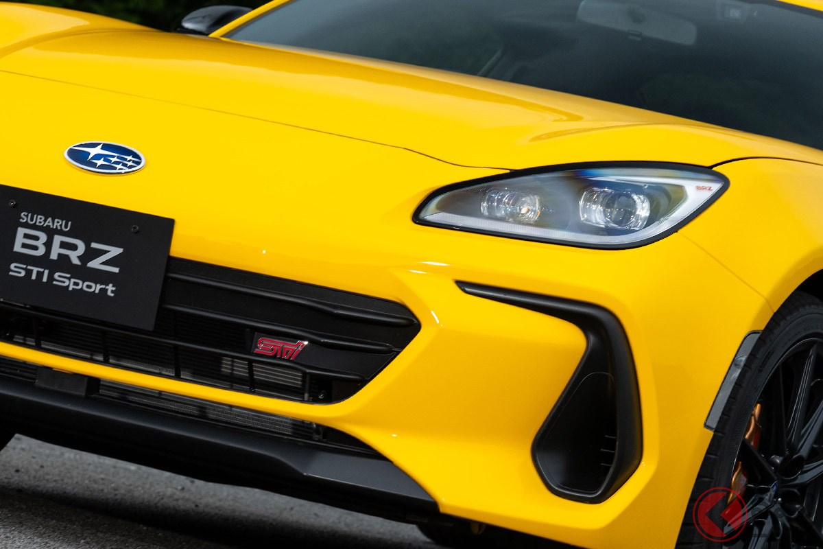 黄色が鮮やかなスバル「BRZ STIスポーツ イエローエディション」