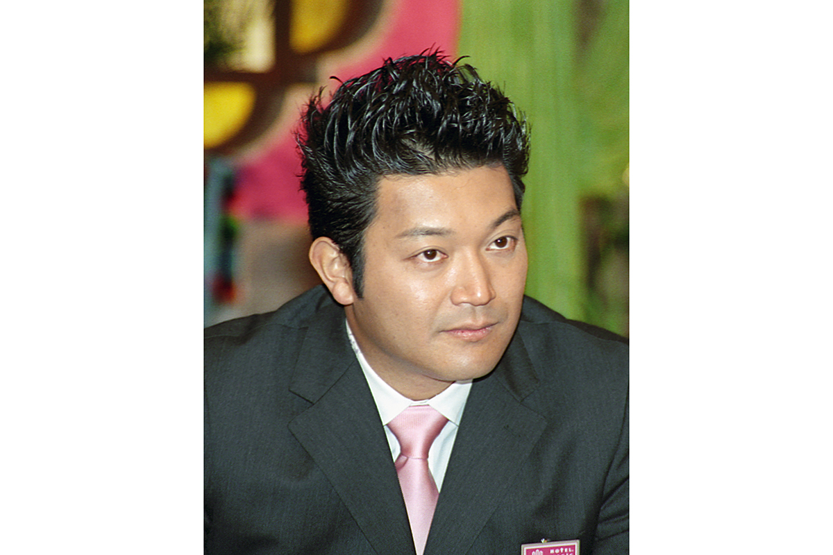 “ぐっさん”こと「山口智充」も思わず「たまらん」と感激したクルマとは［画像は日本テレビのバラエティ番組出演時の模様（2004年）／Photo：時事］