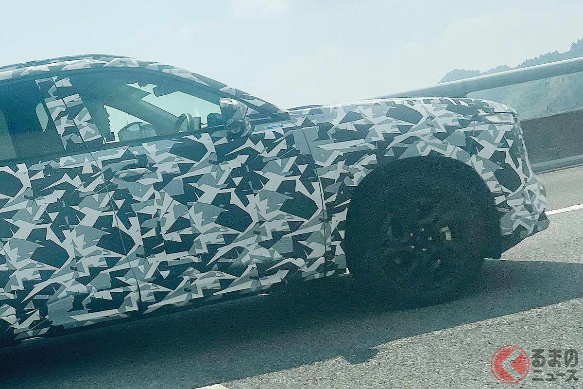 マツダ新型「CX-5」と思われるテスト車両を目撃!(画像:ユーザー提供)
