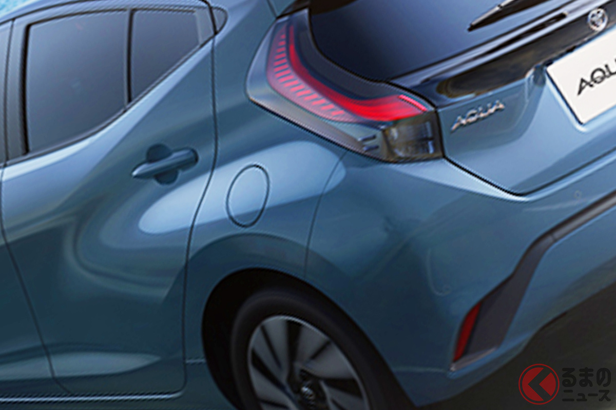 見た目は最新デザインなのに、内装にはレトロな純正アクセサリーも…そのギャップに反響集まる!