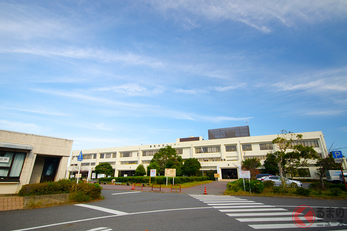 「広大な敷地が必要だから」が理由?(画像はイメージ/フォトAC)