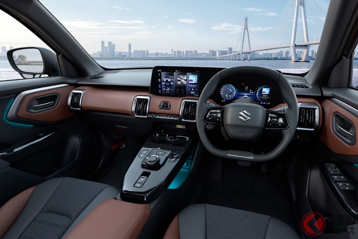 ツートンカラーの内装にガラスルーフも標準装備! 最高級モデルの気になる仕様とは?