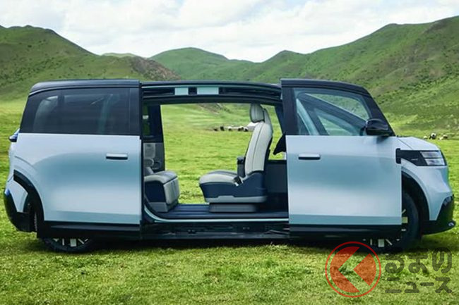 世界で量産初「観音開きスライドドア」採用！ 斬新「ミニバン」が