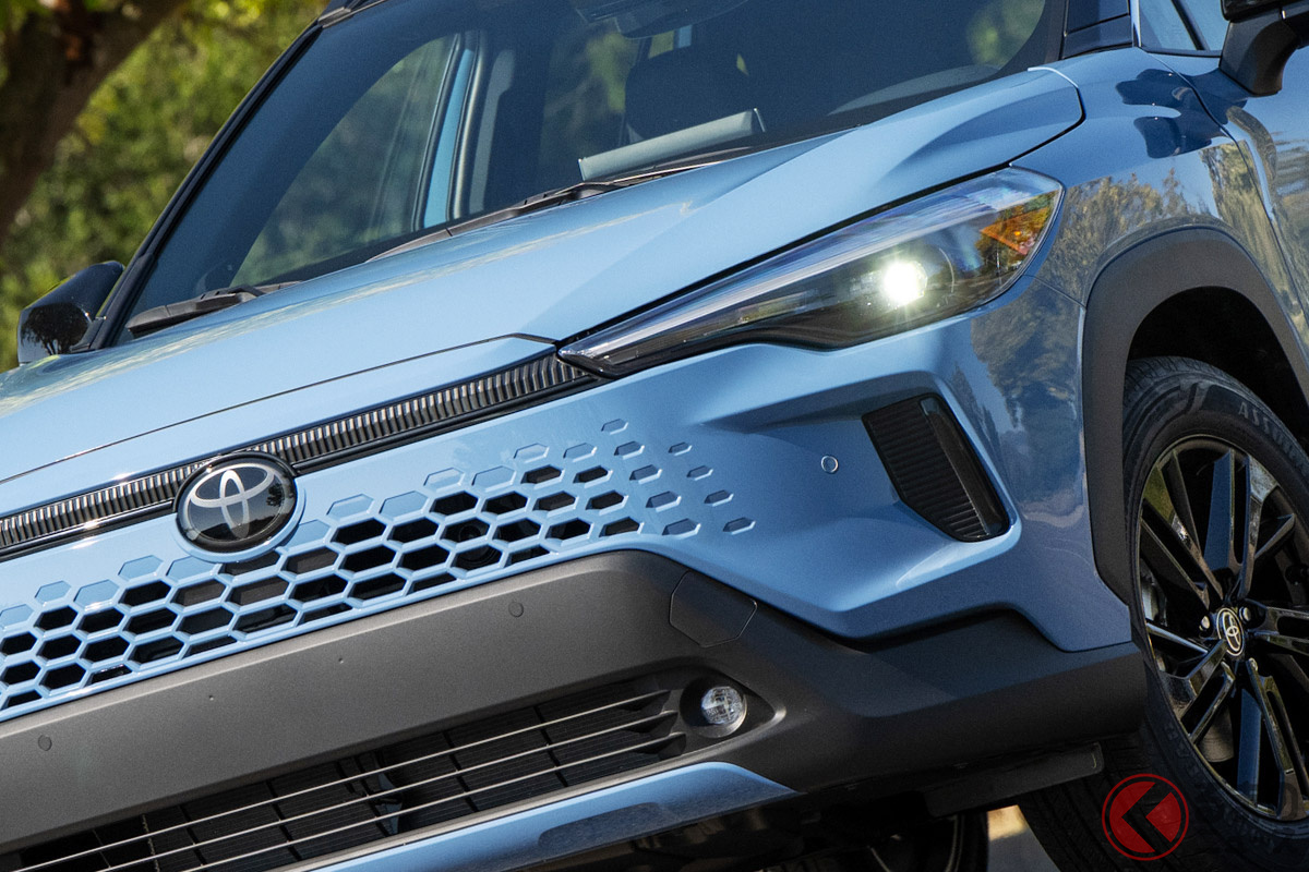 フロントフェイスが一新した「カローラクロス ハイブリッド」（米国仕様）