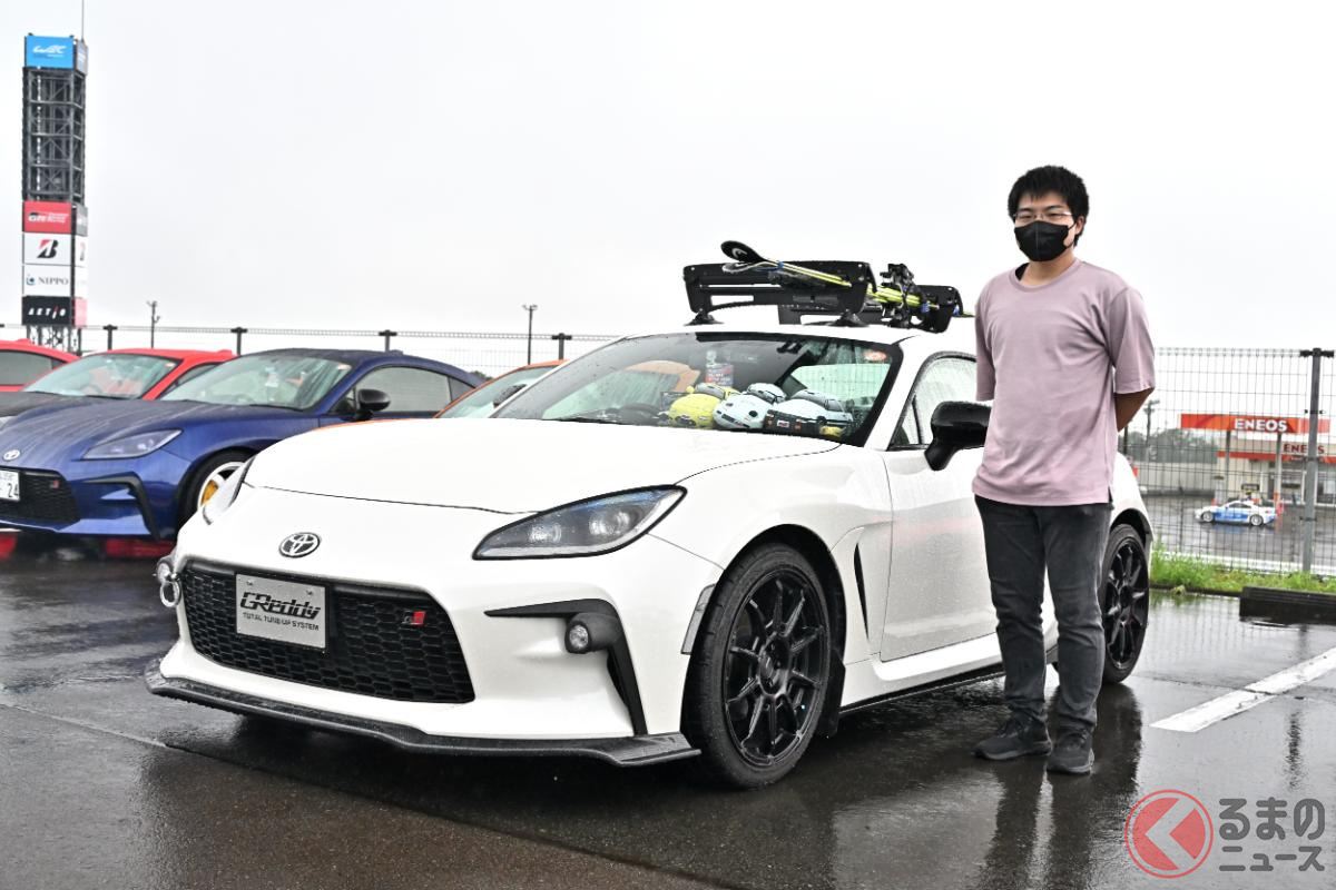 2022年式のGR86(ZN8)に乗る、ましこさん