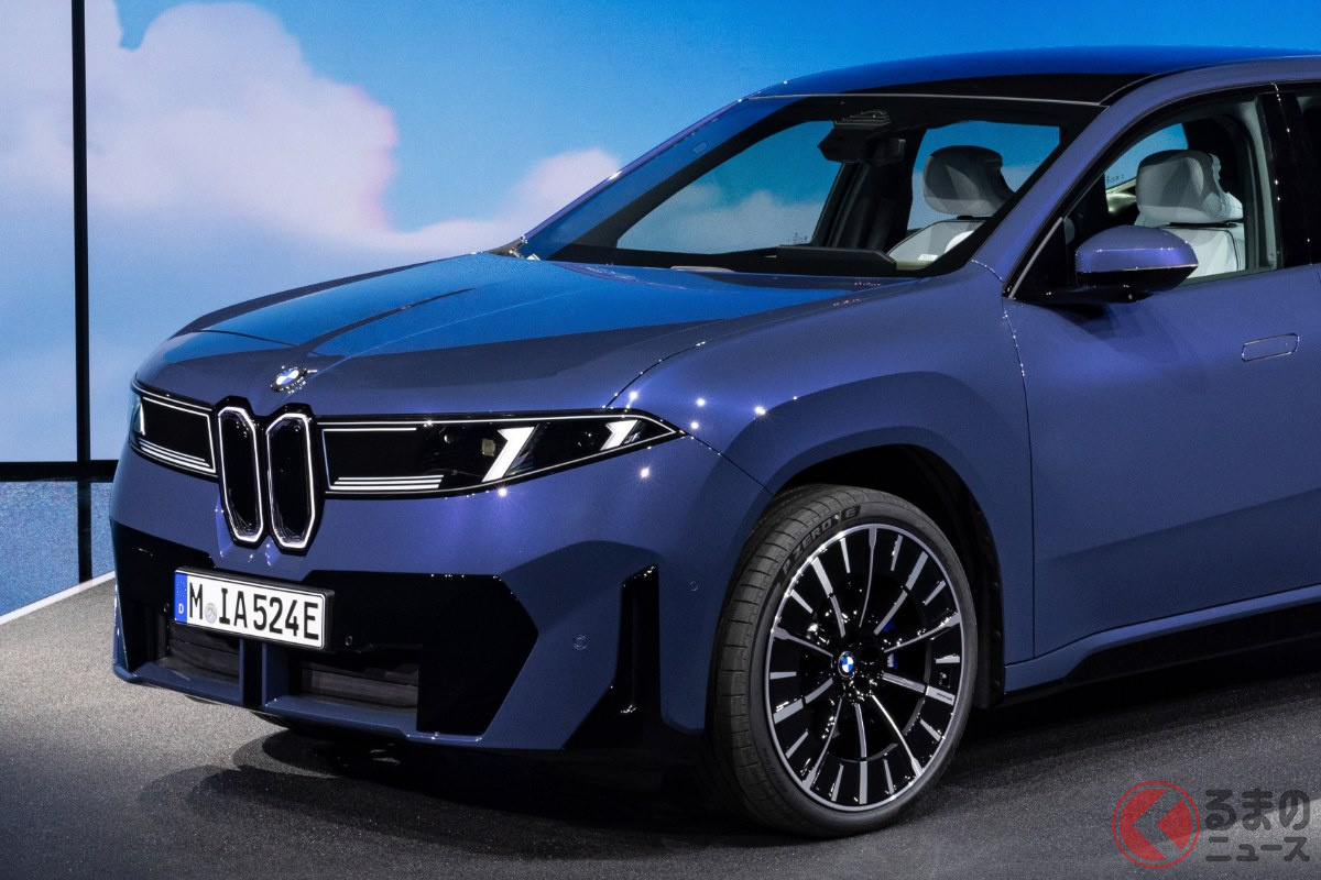 BMWの電動ミドルSUV新型「iX3」