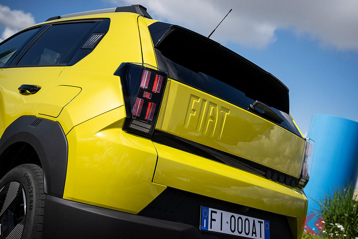 フィアット新型「グランデパンダ」