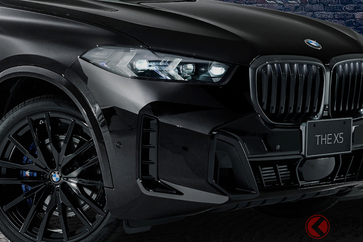 精悍なブラック仕上げが際立つBMW「X5 エディション シャドー」
