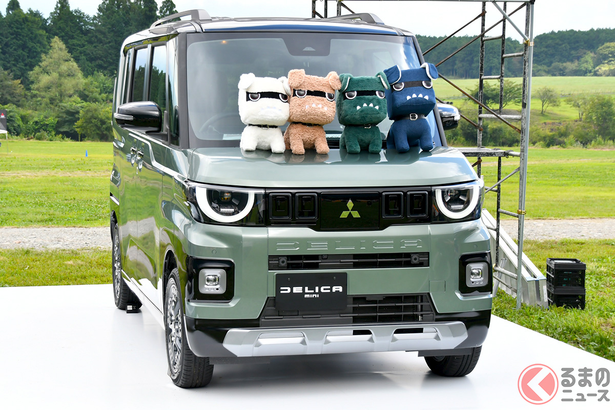 新型デリカミニと「デリ丸。」は会場内でも大注目