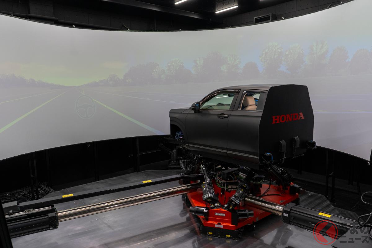 ヴェゼルをぶった切って作ったドライビングシミュレーター!