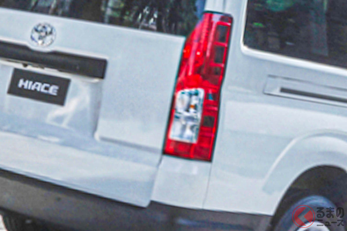 大きな5列ハイエース!