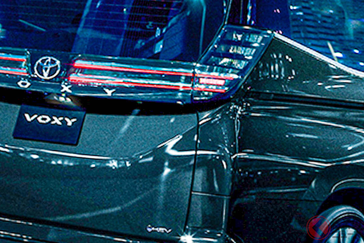 新ヴォクシーが話題に!