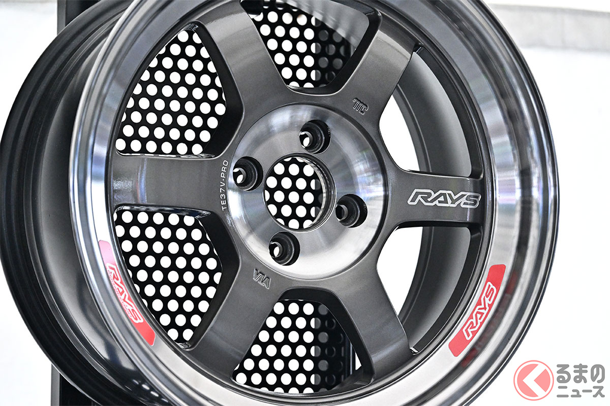 「TE37V-PRO」はAE86のスタイルに似合う