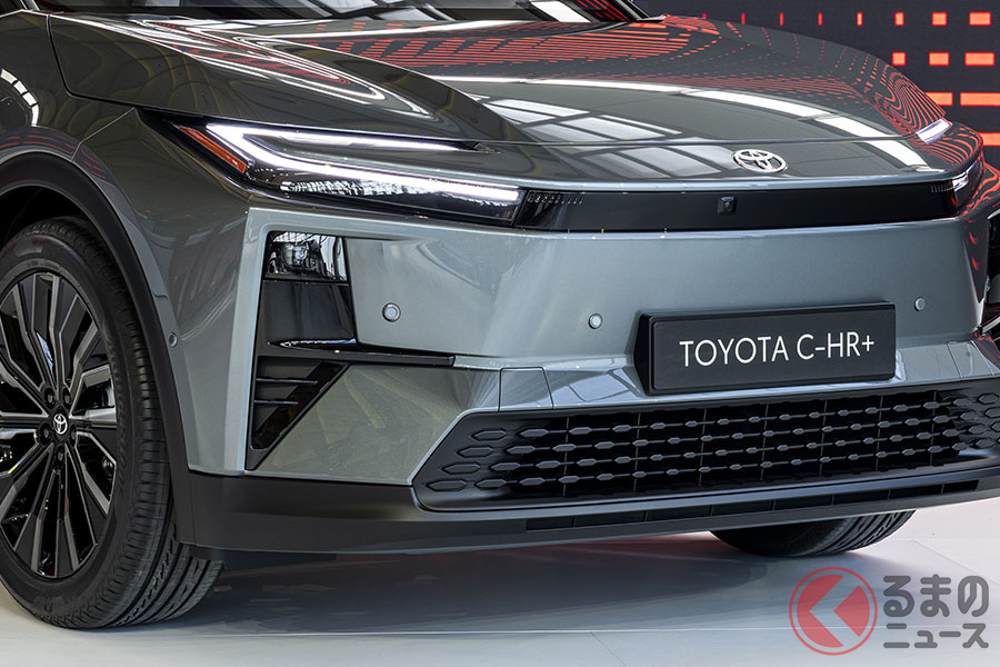 トヨタ新型「C-HR+」