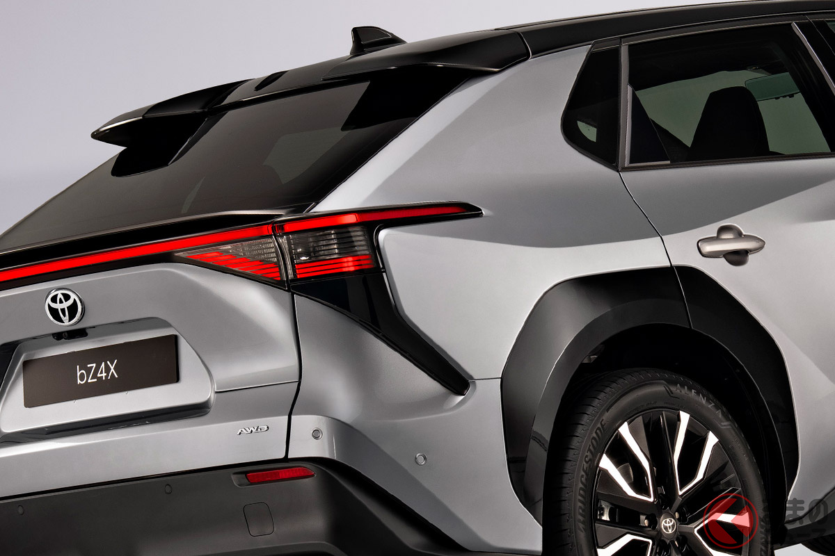 新たなデザインになった新型「bZ4X」