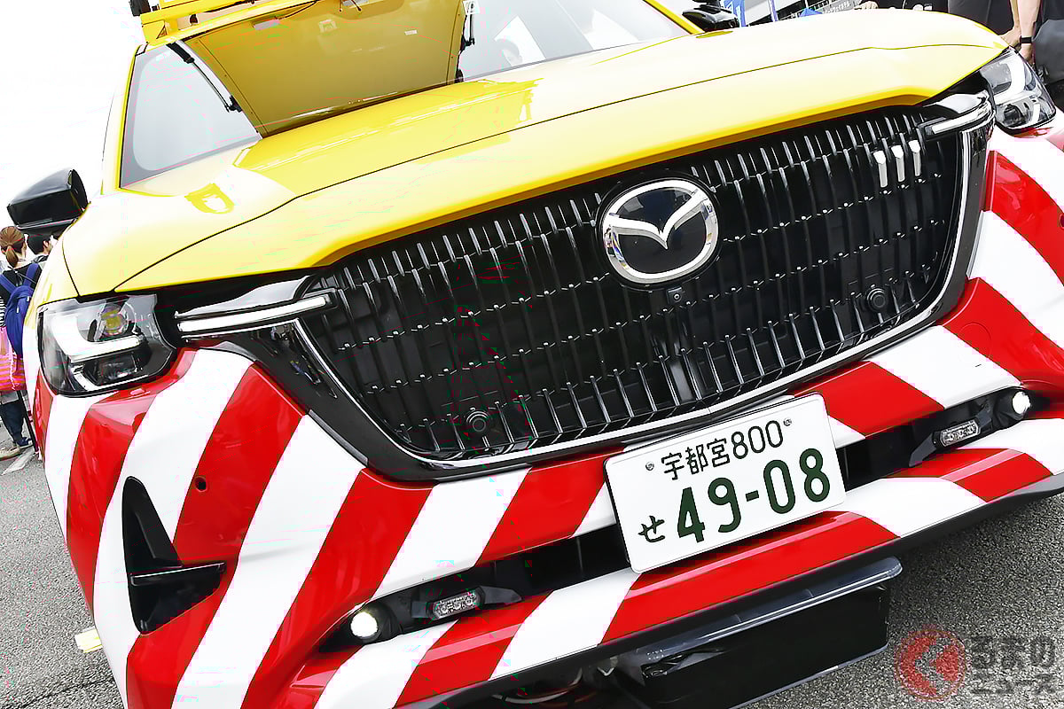 マツダE&Tのブースに展示された「CX-80 パトロールカー」仕様