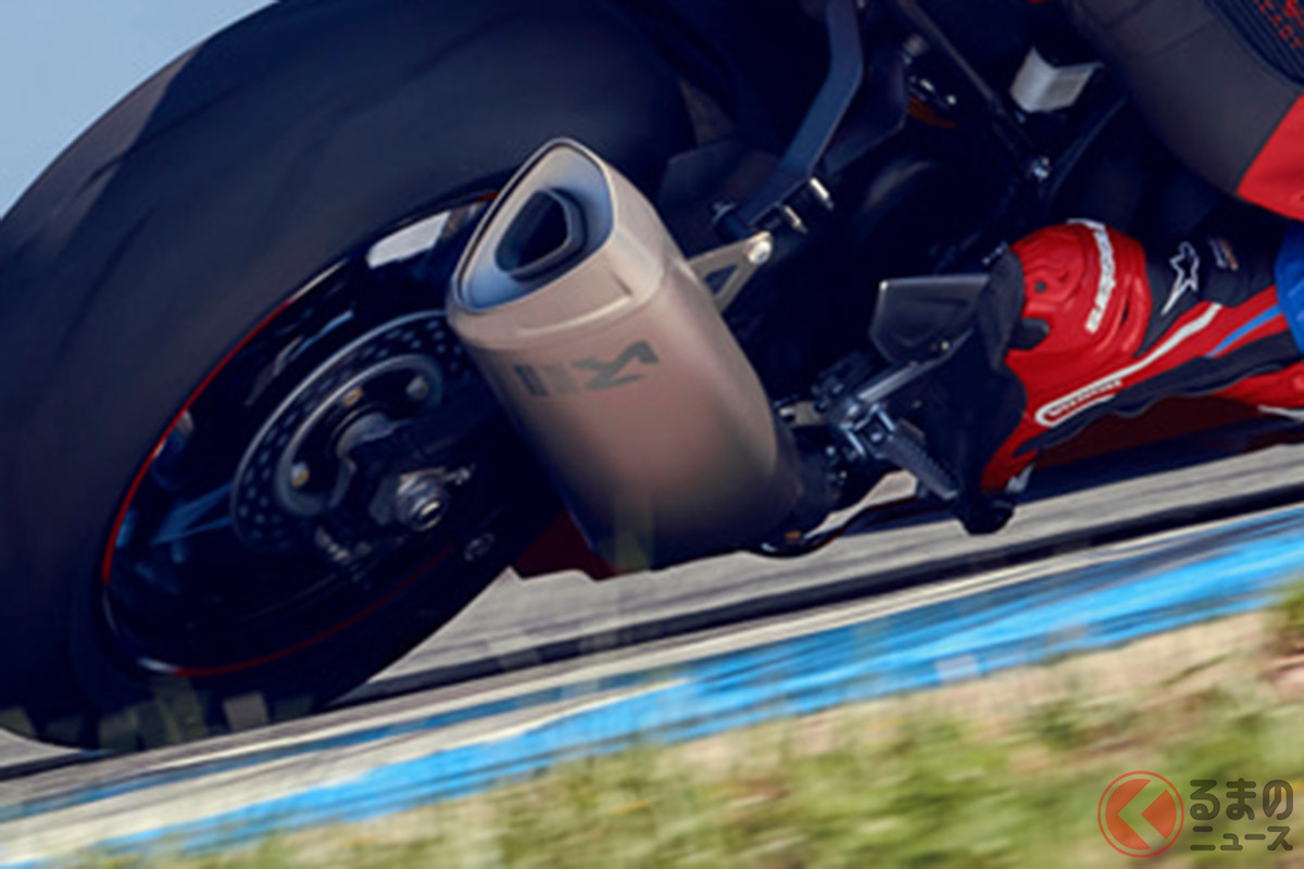 車種によって様々な形状とされた「マフラー」