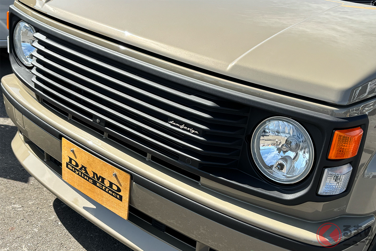 ヘッドライトの深掘り形状が特徴的な「DAMD FREED ISOLATOR(フリード アイソレーター)」のフロントフェース