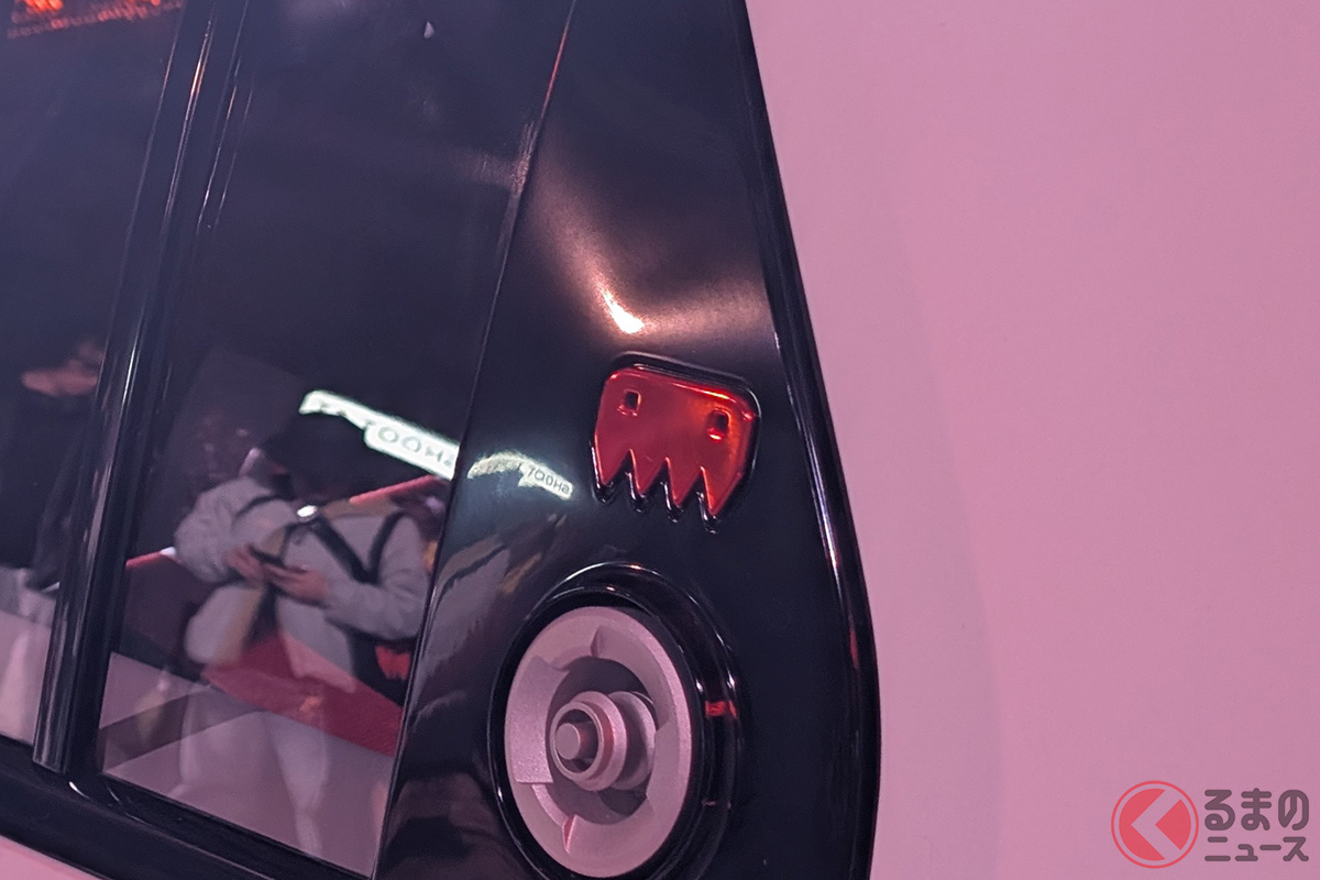 HYUNDAI「INSTEROID（インスタロイド）」各所にキャラクター「BOOST（ブースト）」がデザインされている