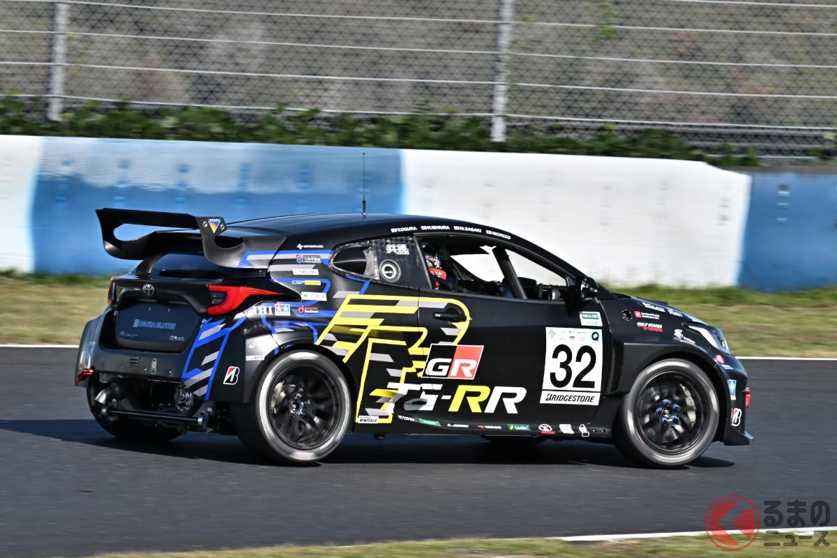 リア部分がワイド化されているほか、ホイールベースも延長されているように見える（撮影：雪岡直樹）