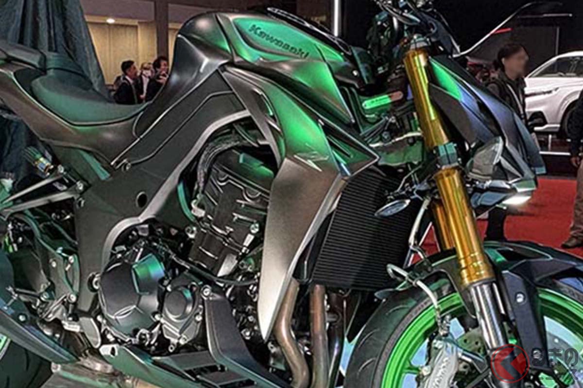 ジャパンモビリティショー2025で日本初公開されたカワサキ新型モデル「Z1100 SE」