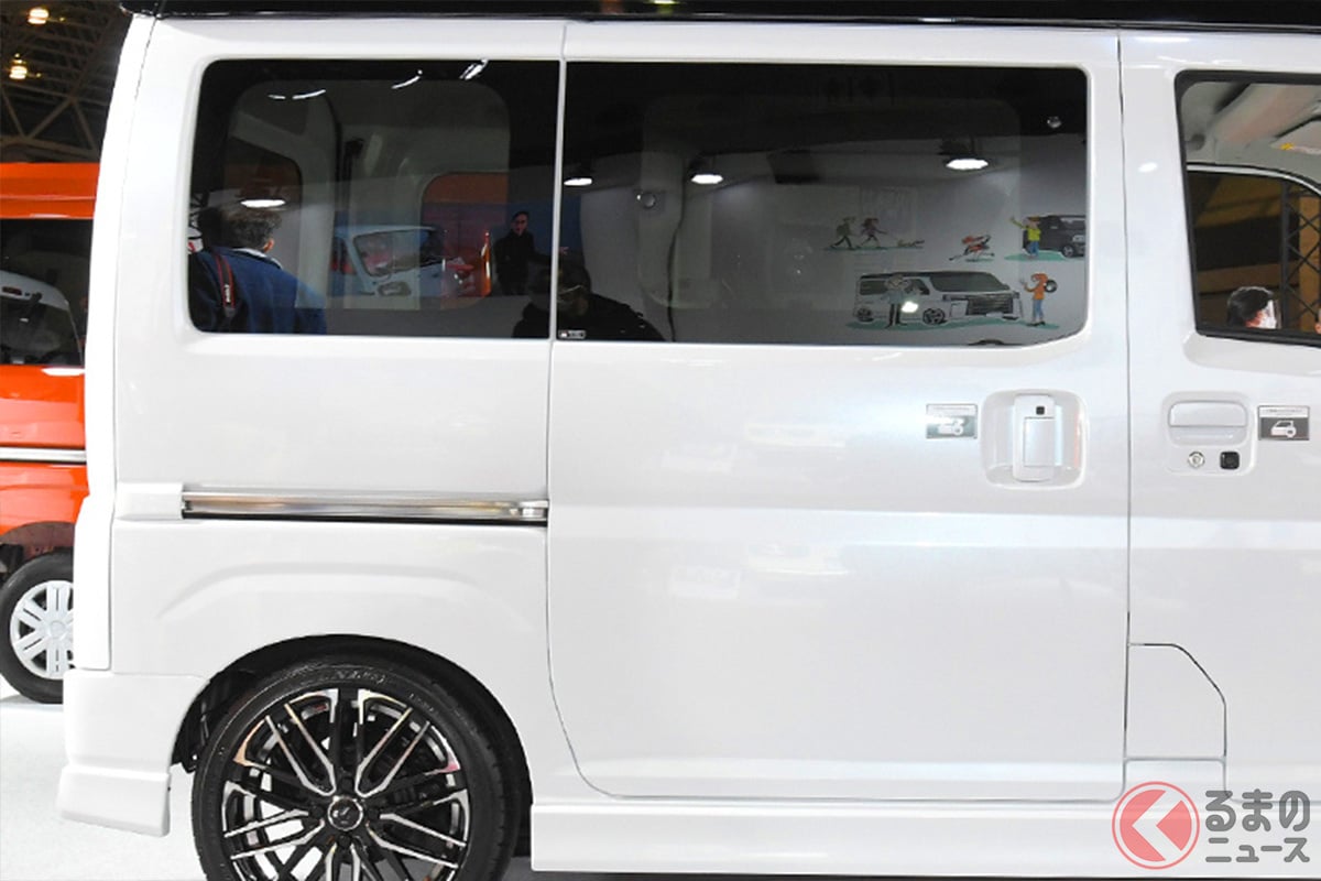 豪華な高級軽バンの気になる仕様とは?