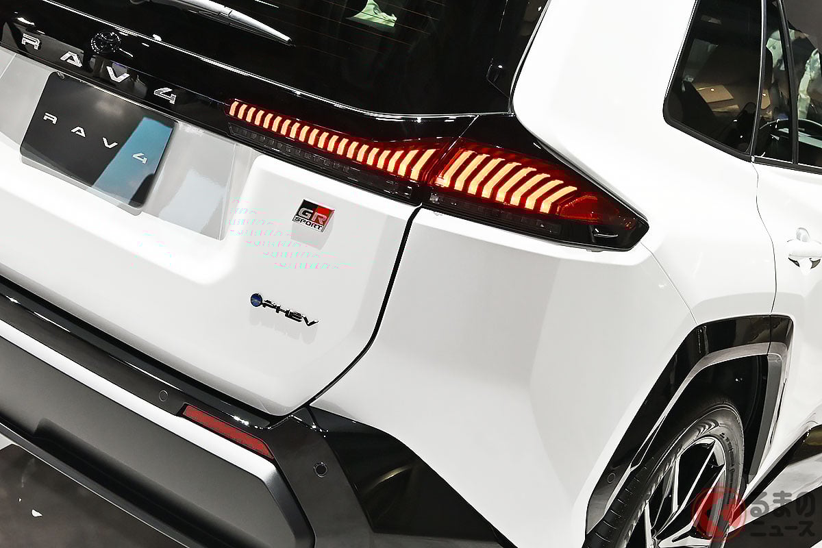 トヨタが新型「RAV4」を日本初公開した!