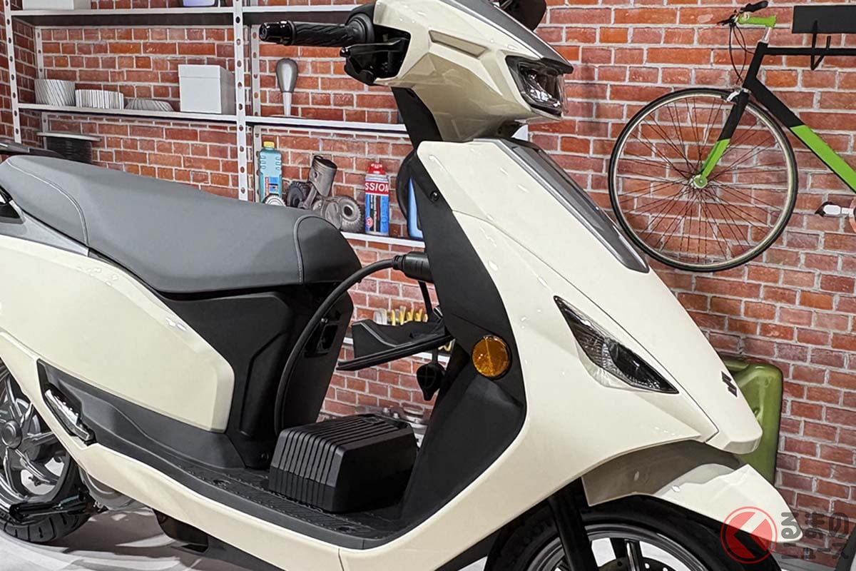 スズキの電動スクーター「e-アドレス」