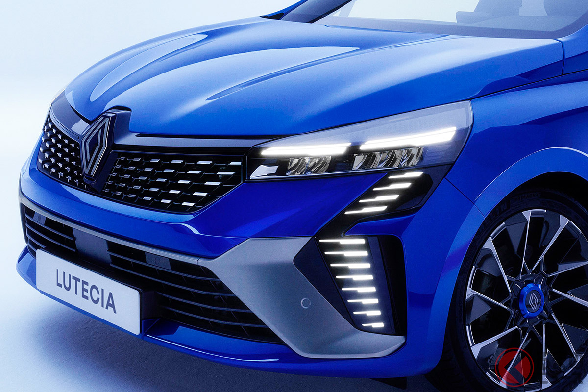 フルLEDヘッドランプと新デザインのフロントグリルで精悍さを増したルノー新型「ルーテシア」