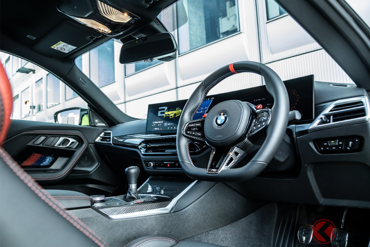 3リッター直6ツインターボ×FRレイアウトを採用したBMW「M2」。6速MTで操る“純粋な走りの楽しさ”が味わえる一台だ(photo:Nakajima Nina)