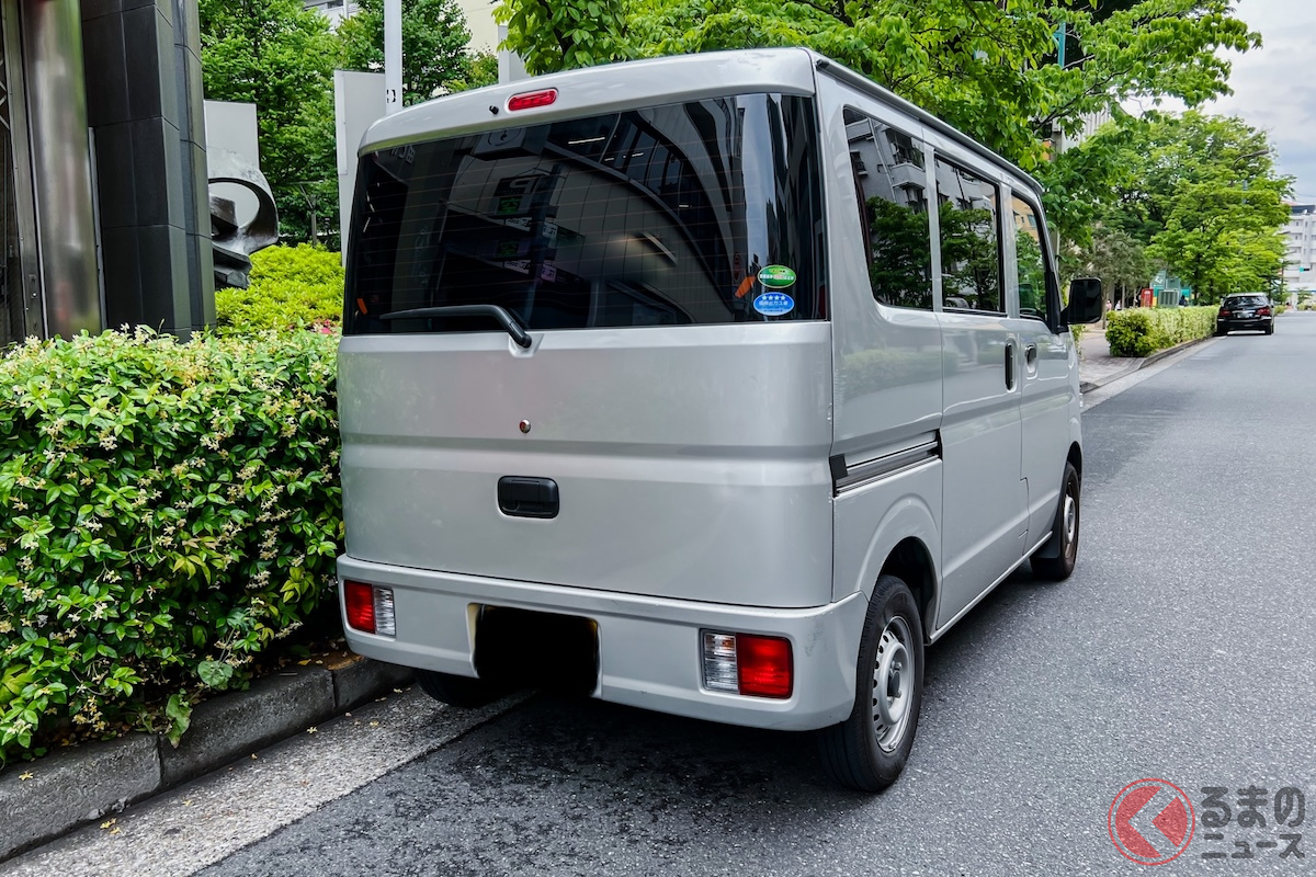 駐車禁止の場所では、運転者が不在だと数分でも違反に!(画像はイメージ/photoAC)