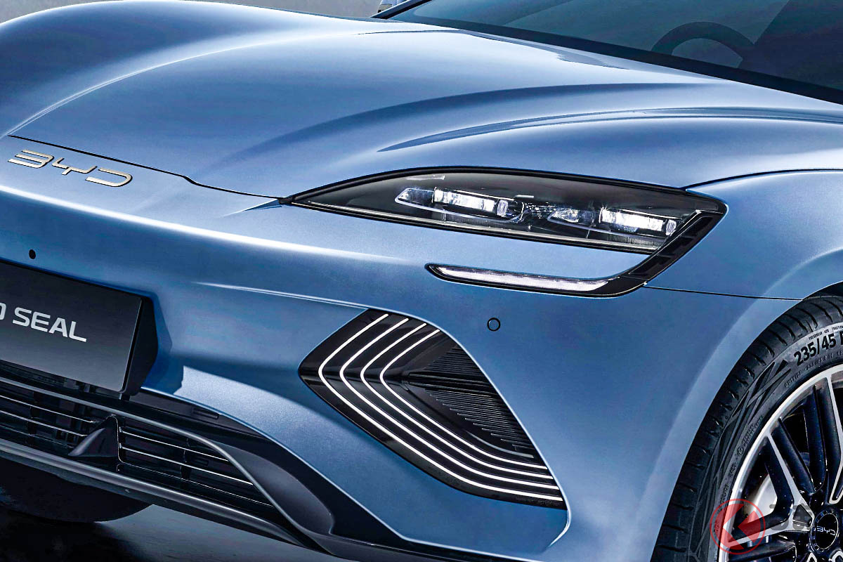 495万円！  新スポーティセダン！